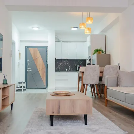 Jones Apartment *