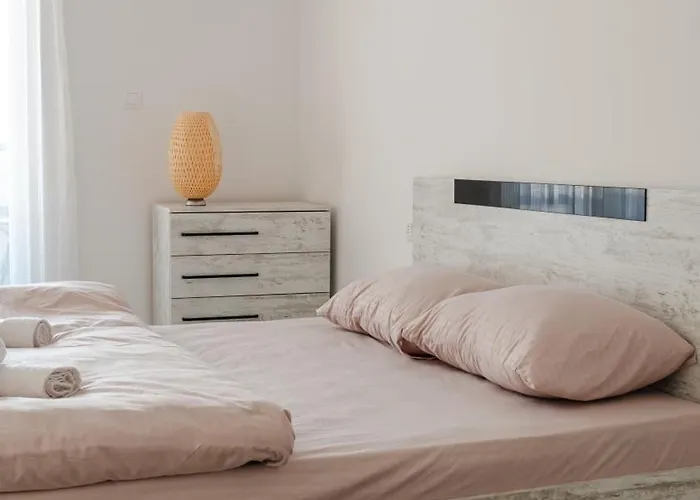 Апартаменты Jones *