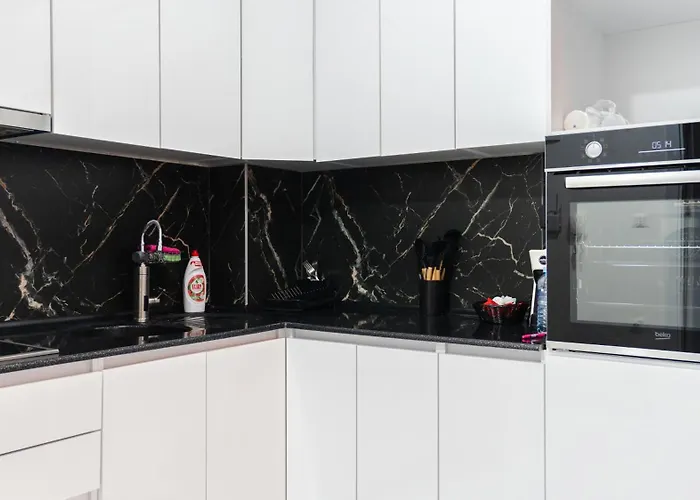 Jones * Скопье