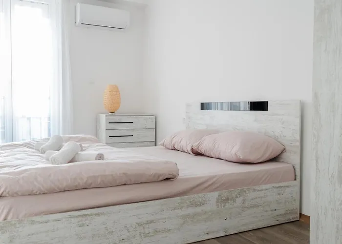 Jones Appartamento *